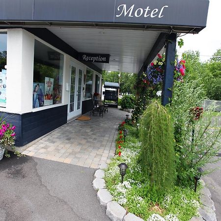 Motel Parc Beaumont Inc. Экстерьер фото