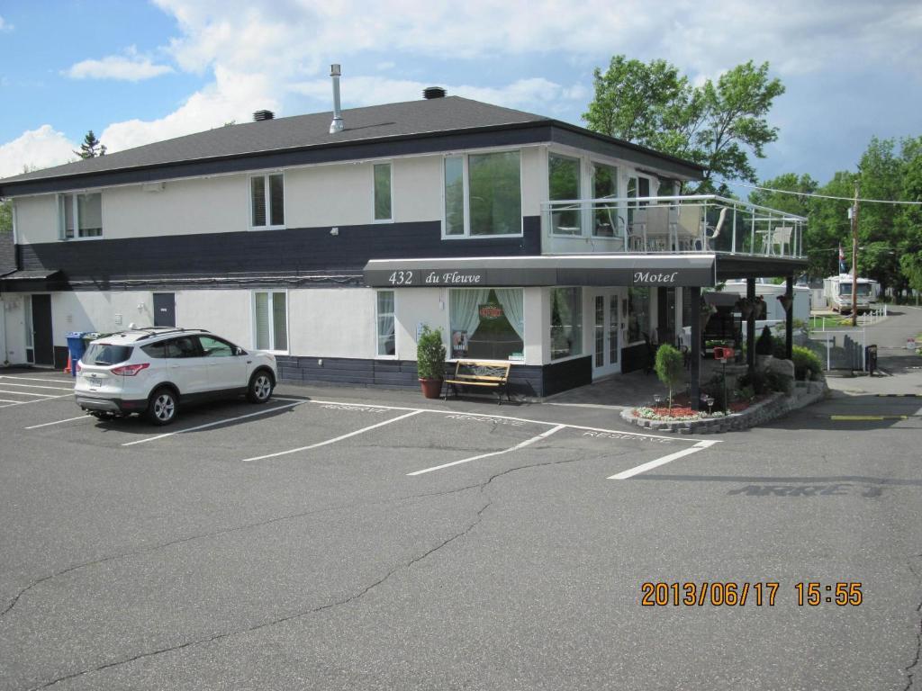 Motel Parc Beaumont Inc. Экстерьер фото